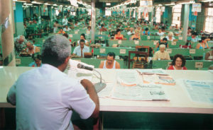 lectores en fábricas cubanas de habanos